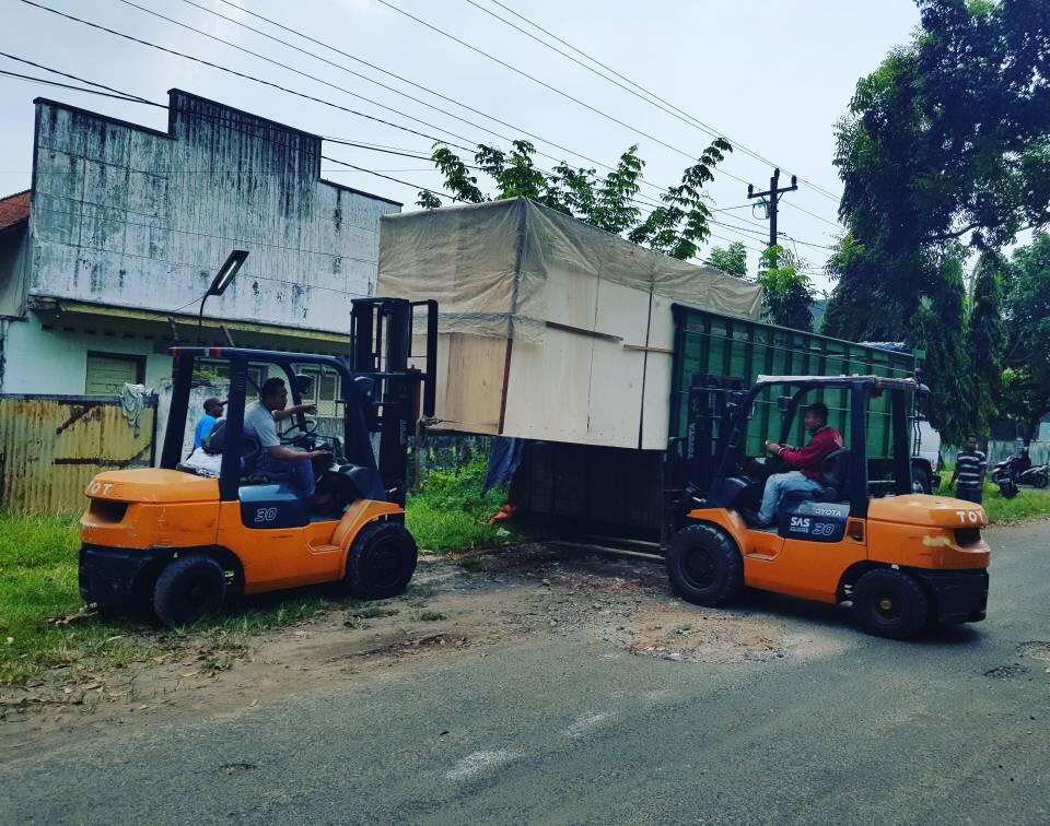 Forklift 3 Ton, Rental Forklift Semarang, Sewa Forklift Semarang, Persewaan Forklift Semarang