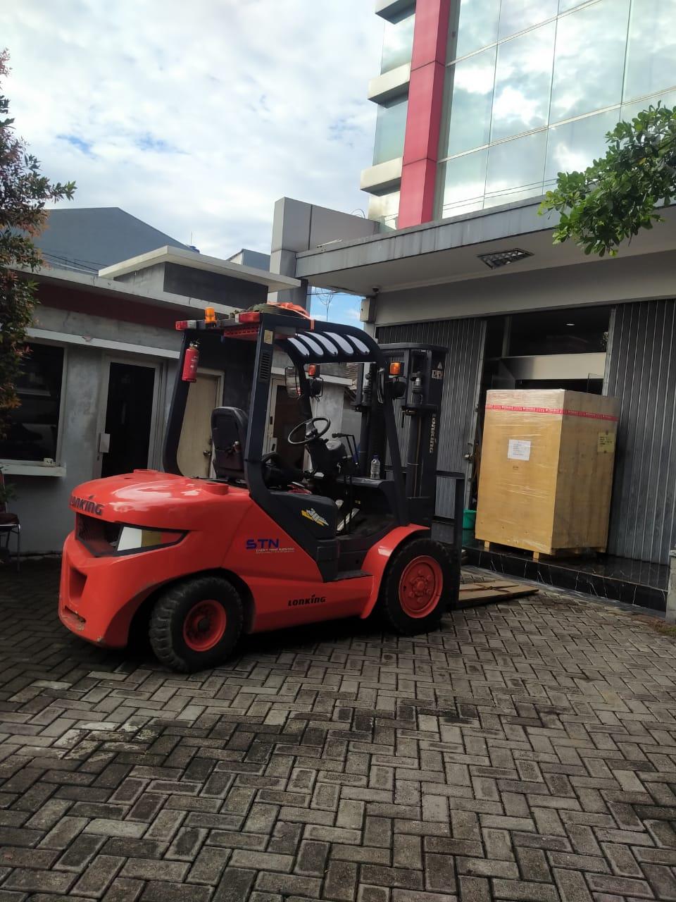 Forklift 3 ton, Rental Forklift Semarang, Sewa Forklift Semarang, Persewaan Forklift Semarang