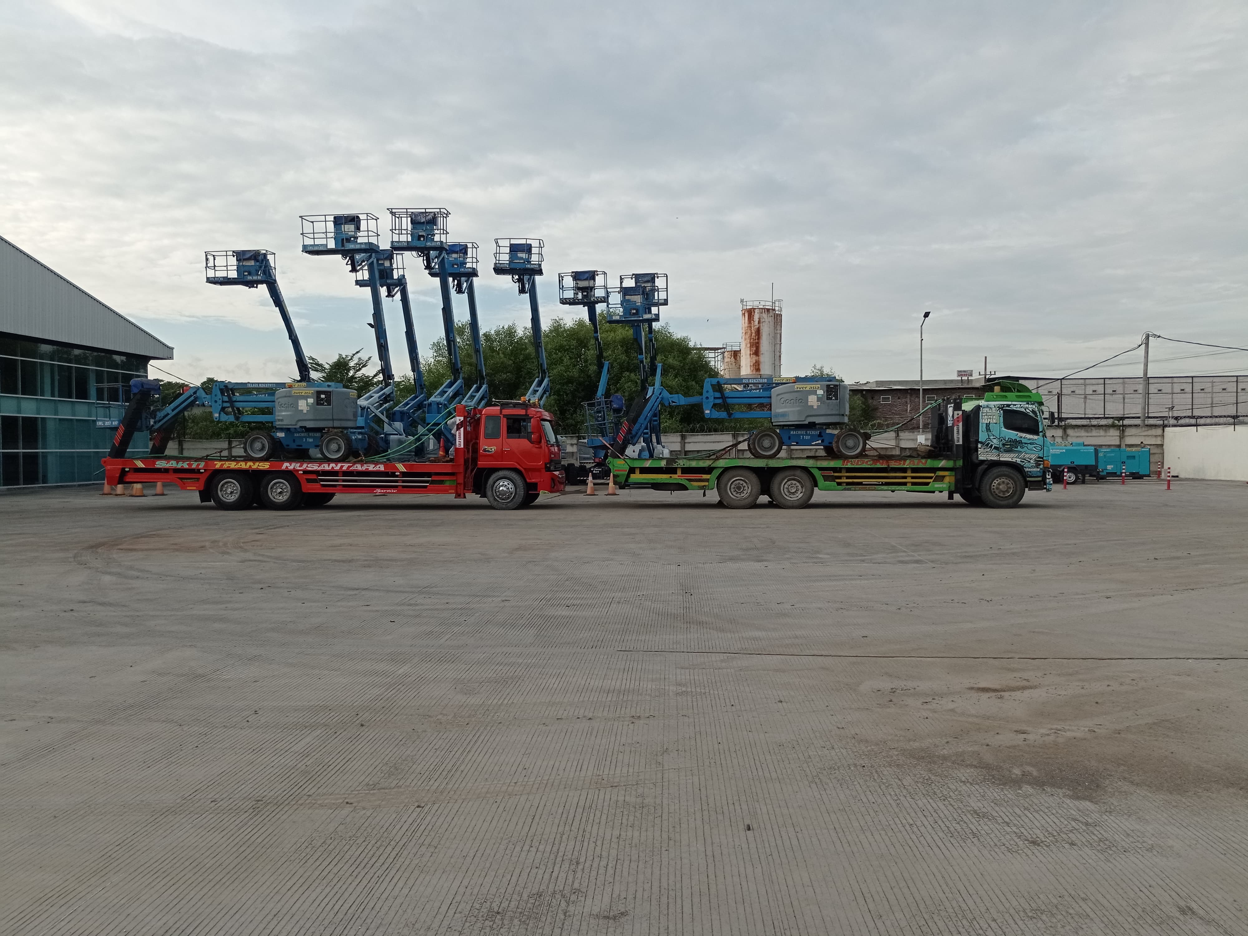 Header Image - Logistik 2 unit muat bomlift  - CV. Sakti Trans Nusantara