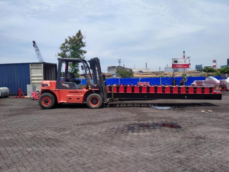 Header Image - Keuntungan Sewa Forklift Semarang daripada Beli - CV. Sakti Trans Nusantara