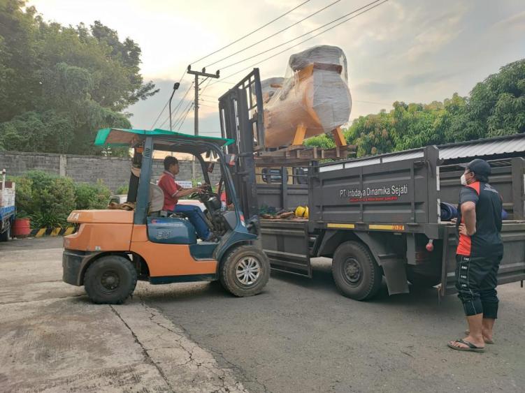 Header Image - Rental Forklift Semarang Dilengkapi Tim Mekanik Bersertifikat - CV. Sakti Trans Nusantara
