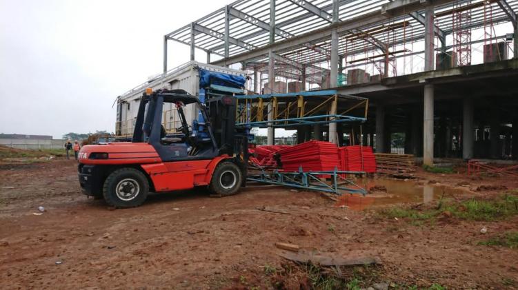 Header Image - Rental Forklift Semarang Jadi Solusi Praktis dalam Pemindahan Barang - CV. Sakti Trans Nusantara