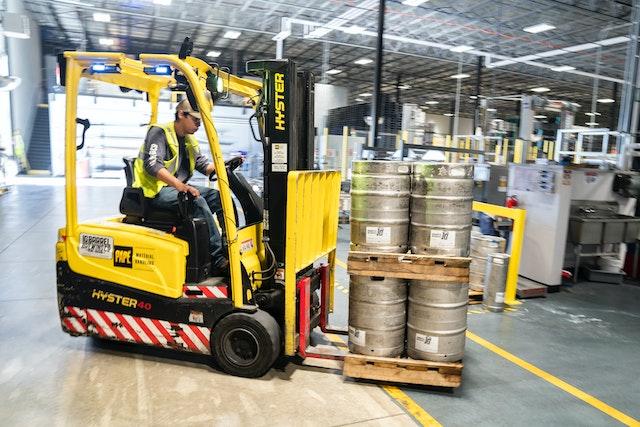 Header Image - Rental Forklift Semarang, Unit Selalu Terawat dan Aman - CV. Sakti Trans Nusantara