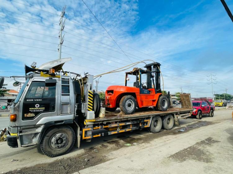 Header Image - Sedang Cari Penyewa Forklift di Semarang? Ini Infonya! - CV. Sakti Trans Nusantara
