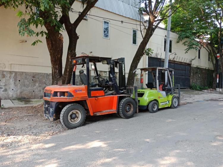 Header Image - Sewa Forklift Semarang, Dapatkan Penawaran Terbaik - CV. Sakti Trans Nusantara