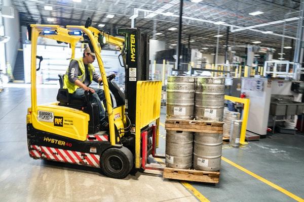 Header Image - Sewa Forklift Semarang dengan Berbagai Merek dan Ukuran - CV. Sakti Trans Nusantara