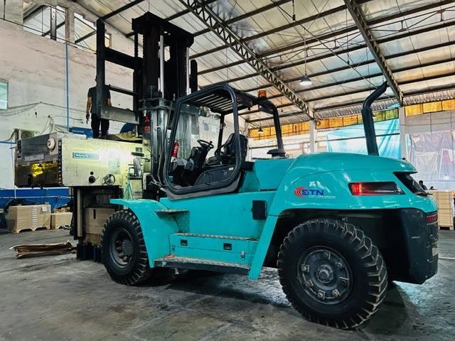 Header Image - Sewa Forklift Semarang Gunakan Layanan Tersertifikasi - CV. Sakti Trans Nusantara