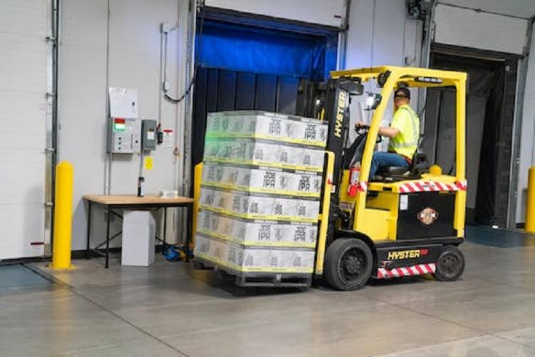 Header Image - Sewa Forklift Semarang Proses Cepat Harga Kompetitif - CV. Sakti Trans Nusantara