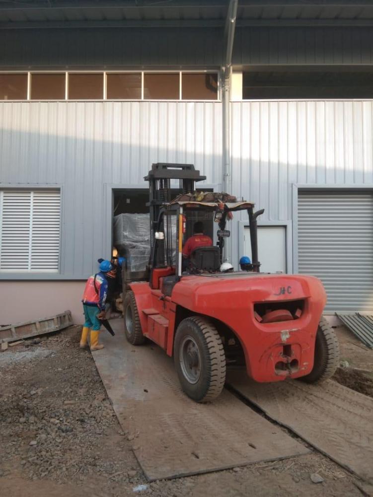 Header Image - Sewa Forklift Semarang Terlengkap untuk Area DIY-Jateng - CV. Sakti Trans Nusantara